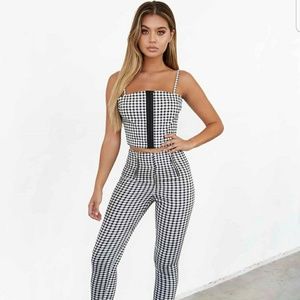 New Unworn Statement Pants Perfect for Any Outfit!